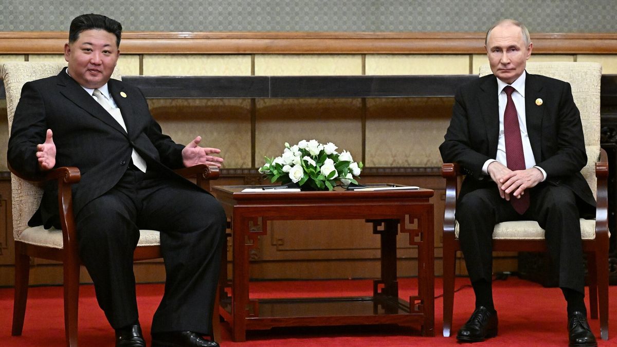 BEIJING, CHINA - SEPTEMBER 03: (----EDITORIAL USE ONLY - MANDATORY CREDIT - ' KREMLIN PRESS OFFICE / HANDOUT' - NO MARKETING NO ADVERTISING CAMPAIGNS - DISTRIBUTED AS A SERVICE TO CLIENTS----) Russian President Vladimir Putin meets with North Korean leader Kim Jong Un in Beijing, China, on Wednesday, September 03, 2025. Putin and Kim are in Beijing attending the military parade marking the 80th anniversary of the victory in the Chinese People's War of Resistance against Japanese Aggression and the World Anti-Fascist War, the end of World War II and the 80th anniversary of the UN's founding. (Photo by Kremlin Press Service/Anadolu via Getty Images)