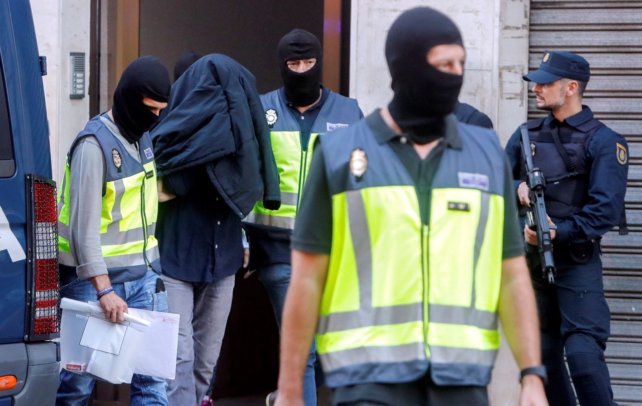 Pedophile network shattered. The biggest manhunt in Spain's history. Illustrative image.