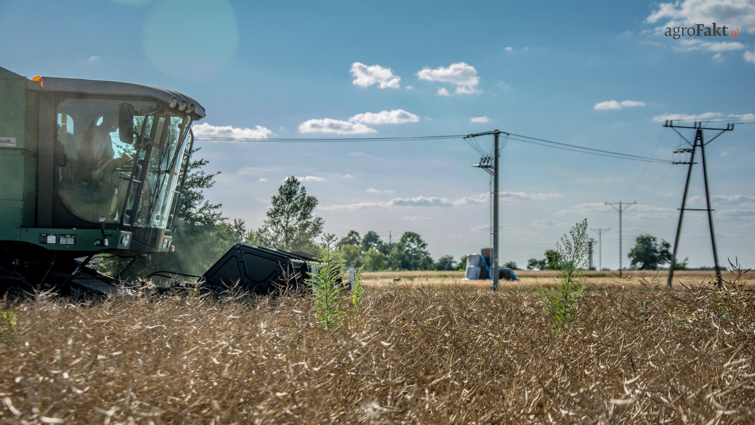 Mazowsze lipiec 2019, kobmain Fendt, widok od boku