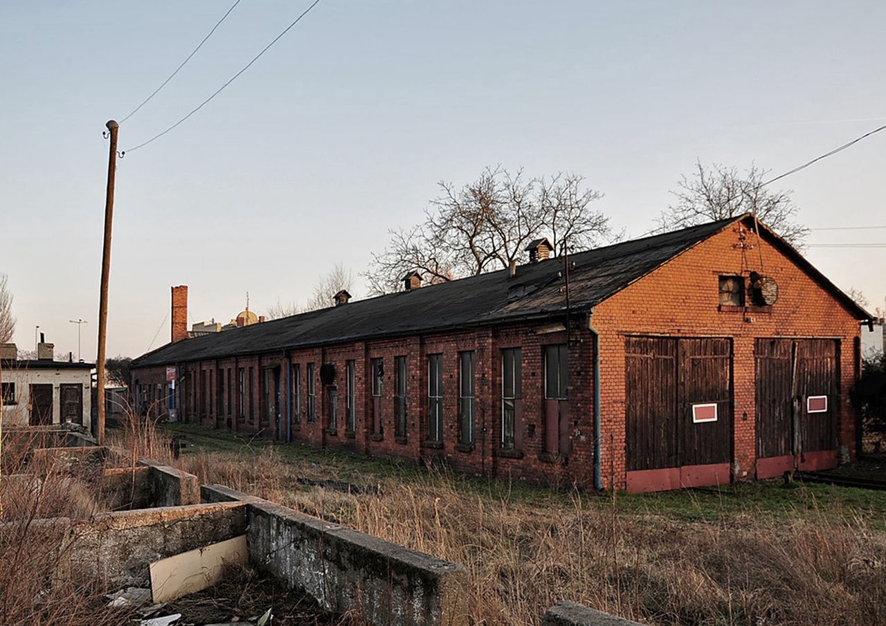 Budynek małej parowozowni przed rozbudową domu kultury