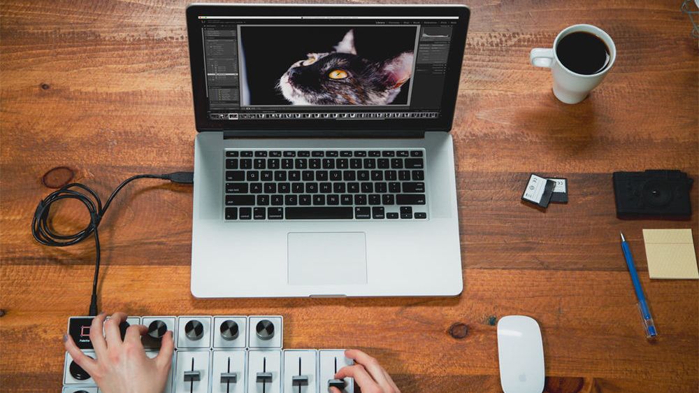 Zostań fotograficznym DJ-em z Palette Gear - analogowym kontrolerem do obróbki zdjęć 1