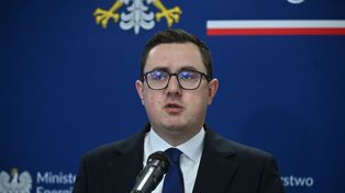 Diesel i benzyna taniej. Co z autogazem? Minister wyjaśnia