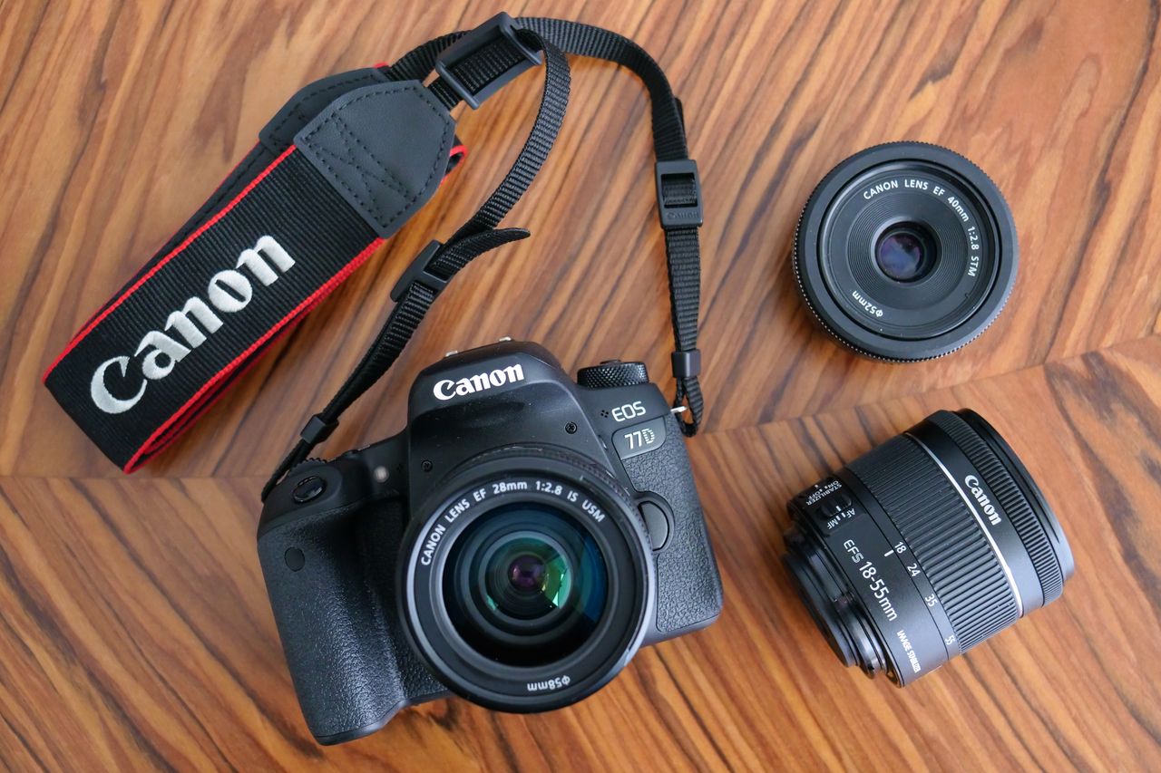 Canon EOS 77D