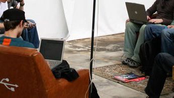 Dla prawdziwego Geeka - sofa USB 1