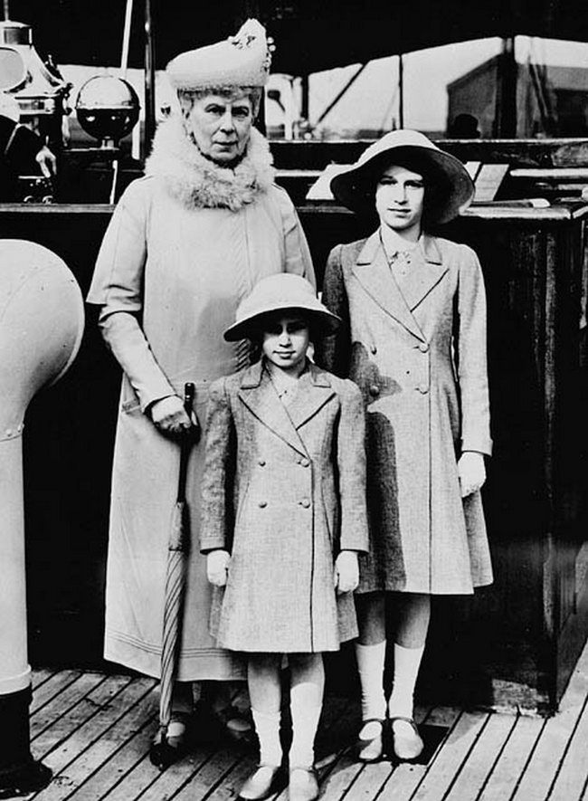 Królowa Maria oraz księżniczki Elżbieta i Małgorzata. Zdjęcie z maja 1939 roku