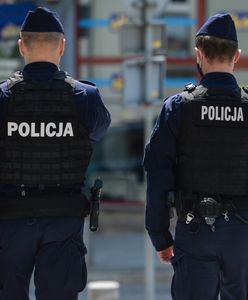 Dźgał policjantów, wtedy padły strzały. Mężczyzna nie żyje. Są nagrania