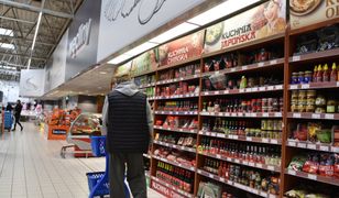 Francuzi wyciągają rękę po market w Warszawie. Wkrótce decyzja