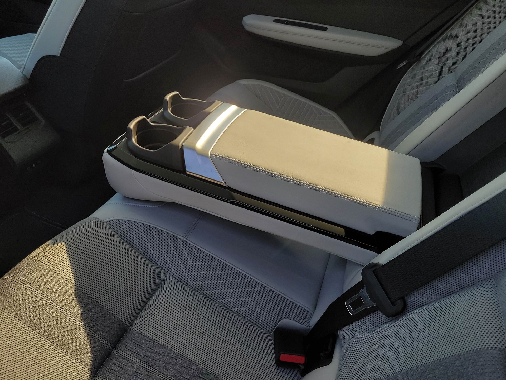 Renault Scenic E-Tech iconic long range