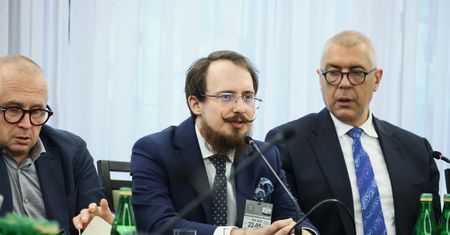 Tomasz Mraz ma zarzut w aferze Funduszu Sprawiedliwości. W banku odpowiada za przestrzeganie prawa