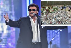 Fani wciąż opłakują śmierć Krawczyka. Poruszające słowa na szarfie