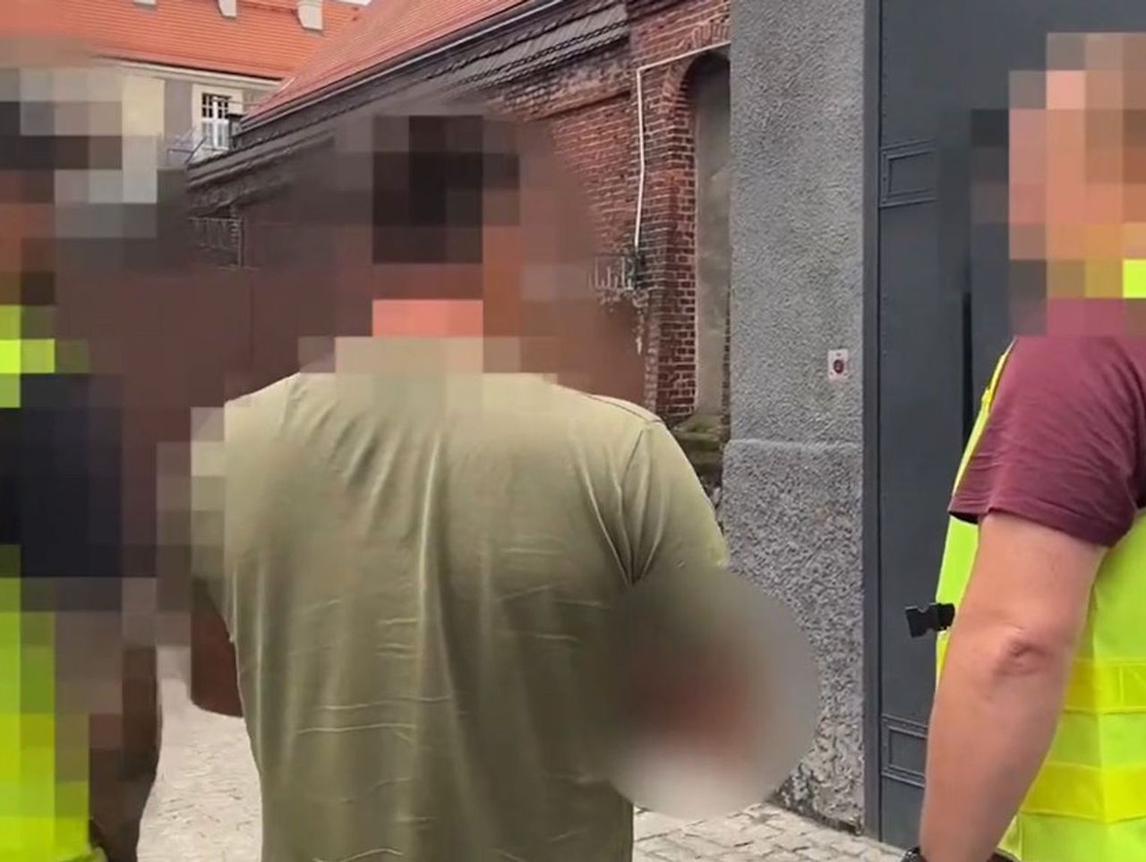 Katowice: Zatrzymano członka gangu. Zajmował się produkcją syntetycznych narkotyków