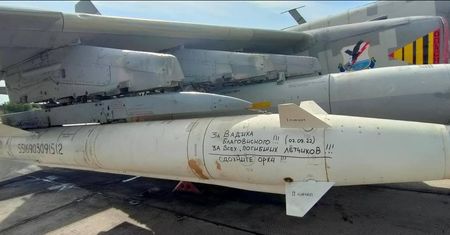 Ukraińskie Su-25 z dość rzadkim uzbrojeniem. Pochodzi z końca ZSRR