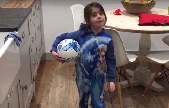 Manchester City w kampanii „#SameGoals” zachęca dziewczęta do gry w piłkę nożną (wideo)