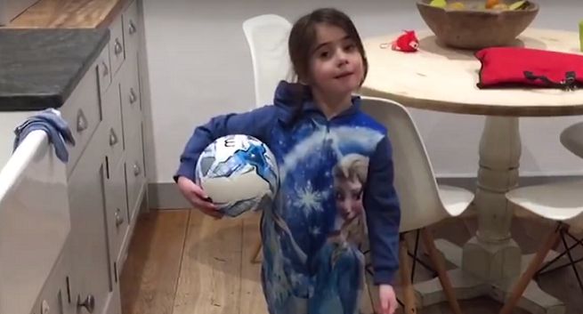 Manchester City w kampanii „#SameGoals” zachęca dziewczęta do gry w piłkę nożną (wideo)