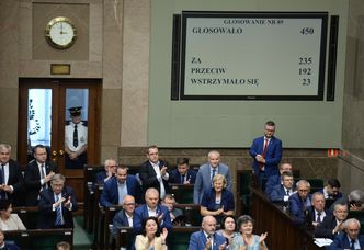 Sejm przegłosował ustawę o Sądzie Najwyższym. Protesty trwają! (ZDJĘCIA)