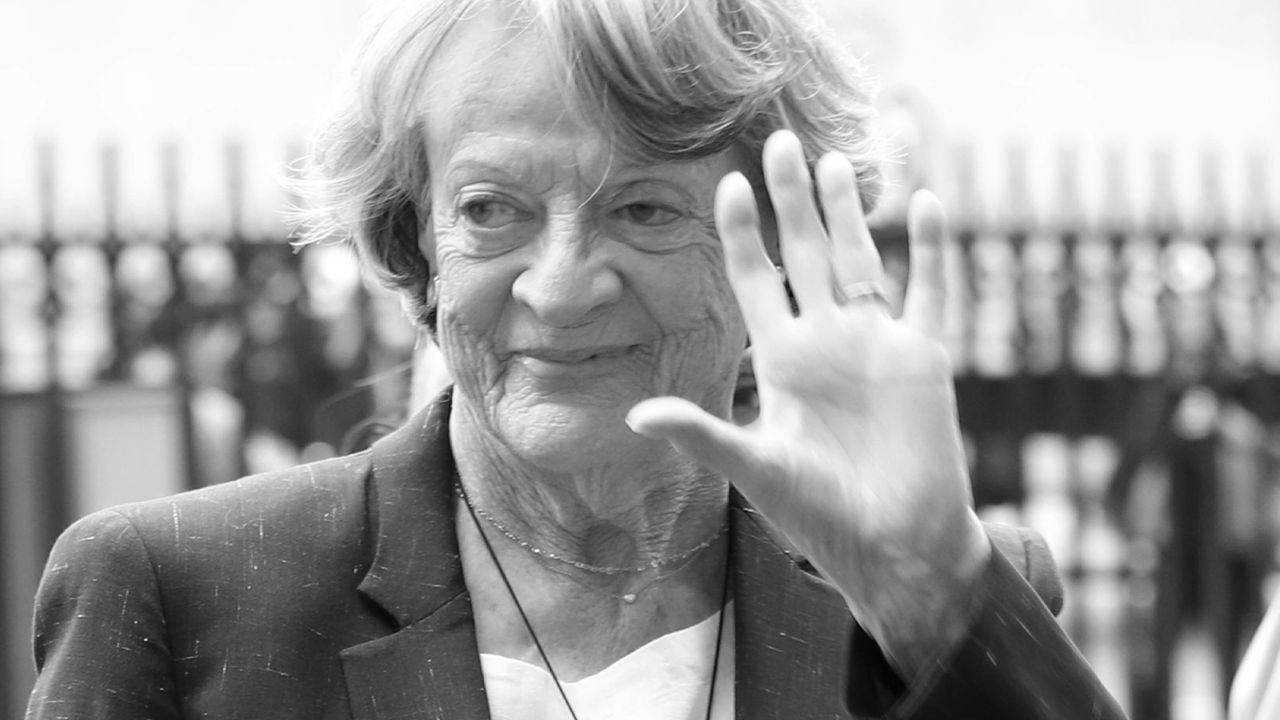 British actress and Harry Potter star Maggie Smith dies at 89
