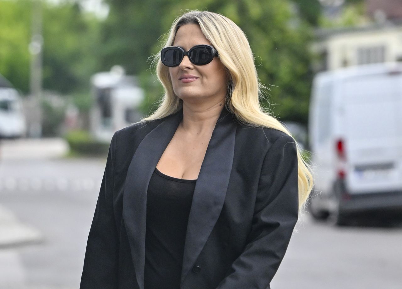 Jak wygląda teraz Gosia Andrzejewicz? Zrobili jej zdjęcia pod studiem telewizyjnym