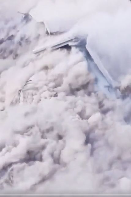 Katastrofa w Syczuanie: Nowy most runął po zaledwie dziesięciu miesiącach od otwarcia