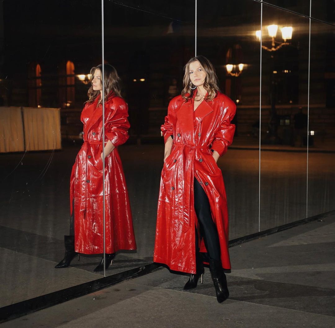 Anna Lewandowska w czerwonym płaszczu Magdy Butrym
Instagram/annalewandowska