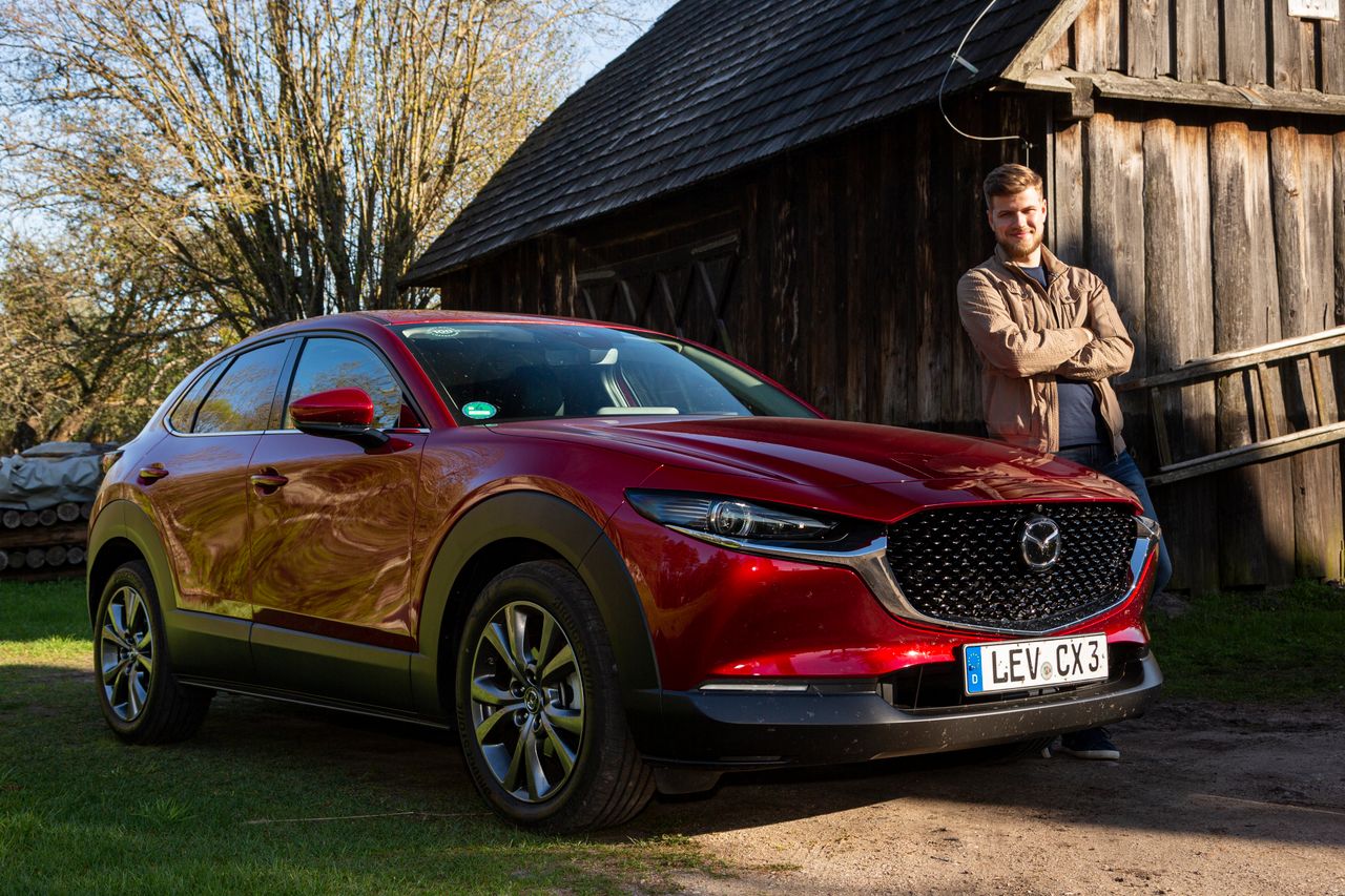 Pierwsza jazda. Mazda 3 i CX-30 z nowym silnikiem e-Skyactiv X – ewolucja, która przyniosła wymierne korzyści