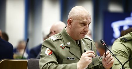 "Nie jest to rakieta". Wojsko informuje o "obiekcie powietrznym", który wleciał do Polski