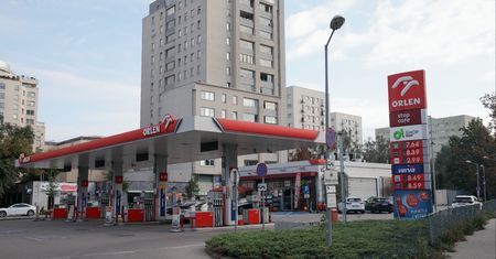 Zarobki kasjerów na Orlenie. Tyle dostają "na rękę"
