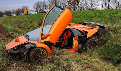 Wypadek unikatowego Lamborghini Diablo GT