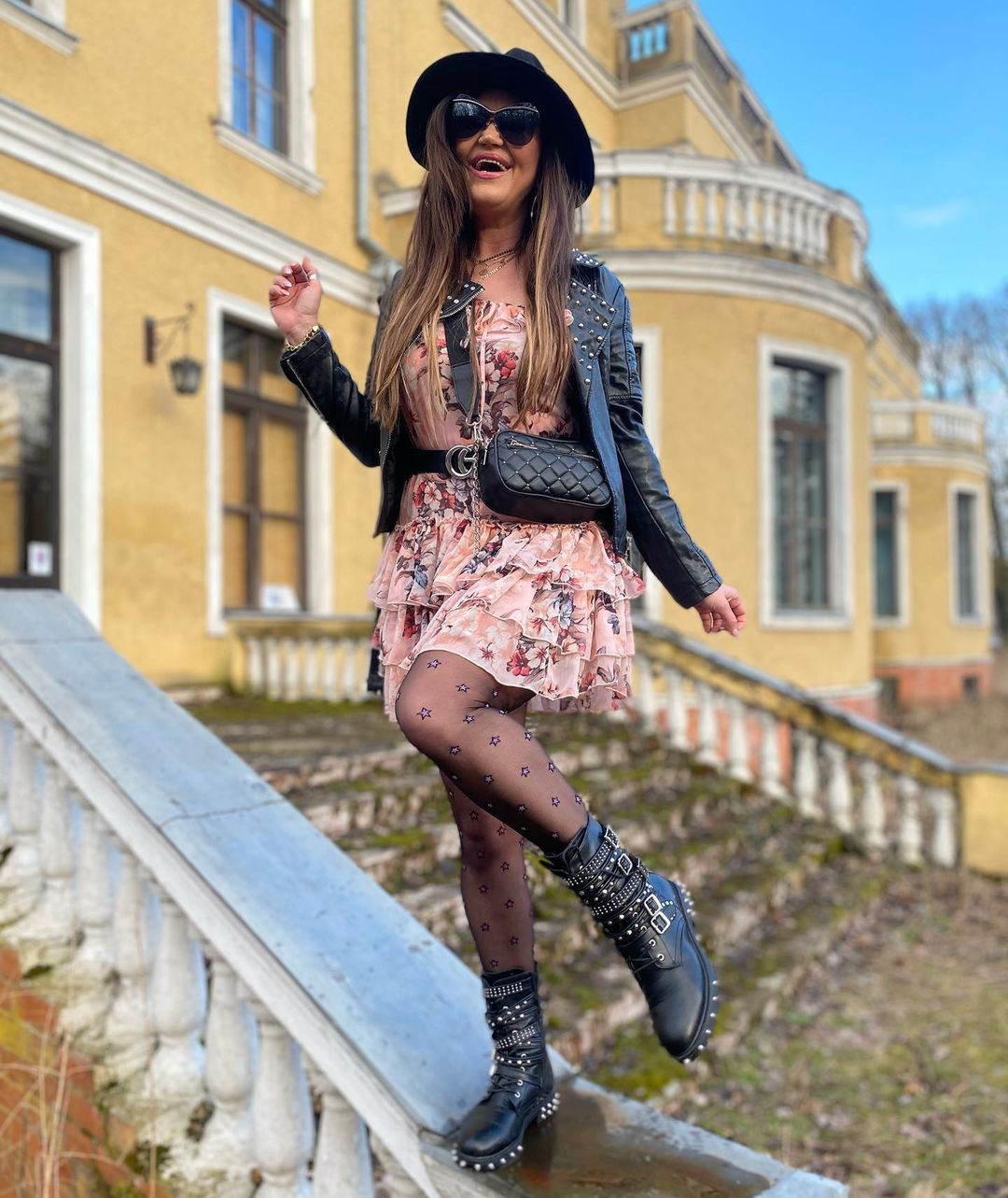 Agnieszka Kotońska zapowiada "secret project" w wersji all black. Stylowa?