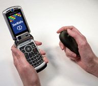 Zeetoo podarował komórkom kontroler do grania 1