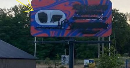 Bazgroły na billboardzie. Nie tego spodziewał się polski klub