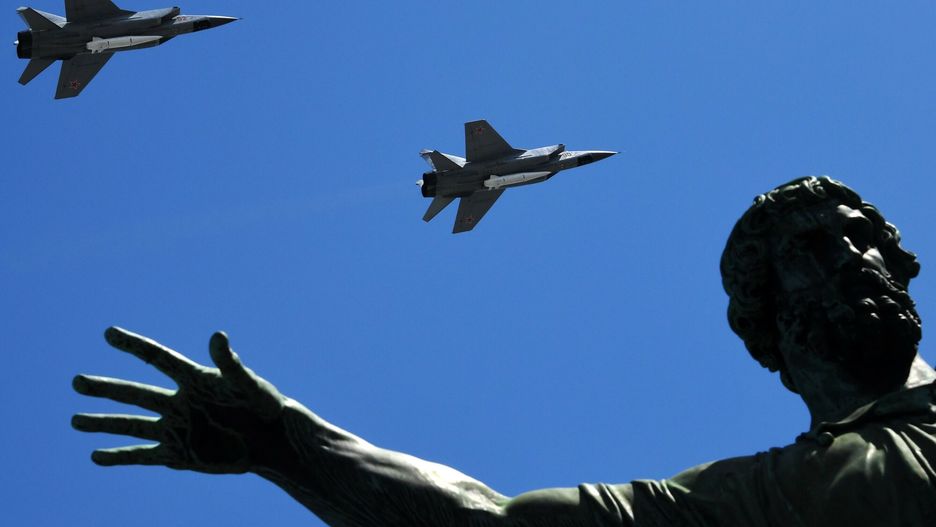 Rosyjskie MiG-31 z pociskami Kindżał
