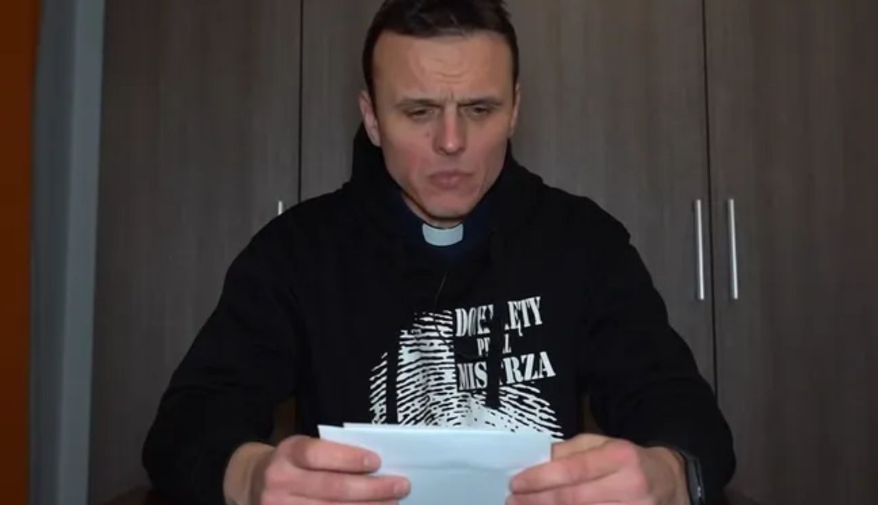 Wydaje po 70 tys. zł. A zarobki? Słynny ksiądz się wygadał
