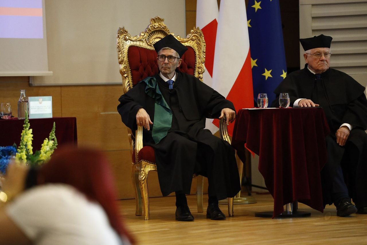 Święto Uniwersytetu Jana Długosza. Uczelnia uhonorowała tytułem doktora honoris causa prof. Bronisława Sitka, wybitnego prawnika