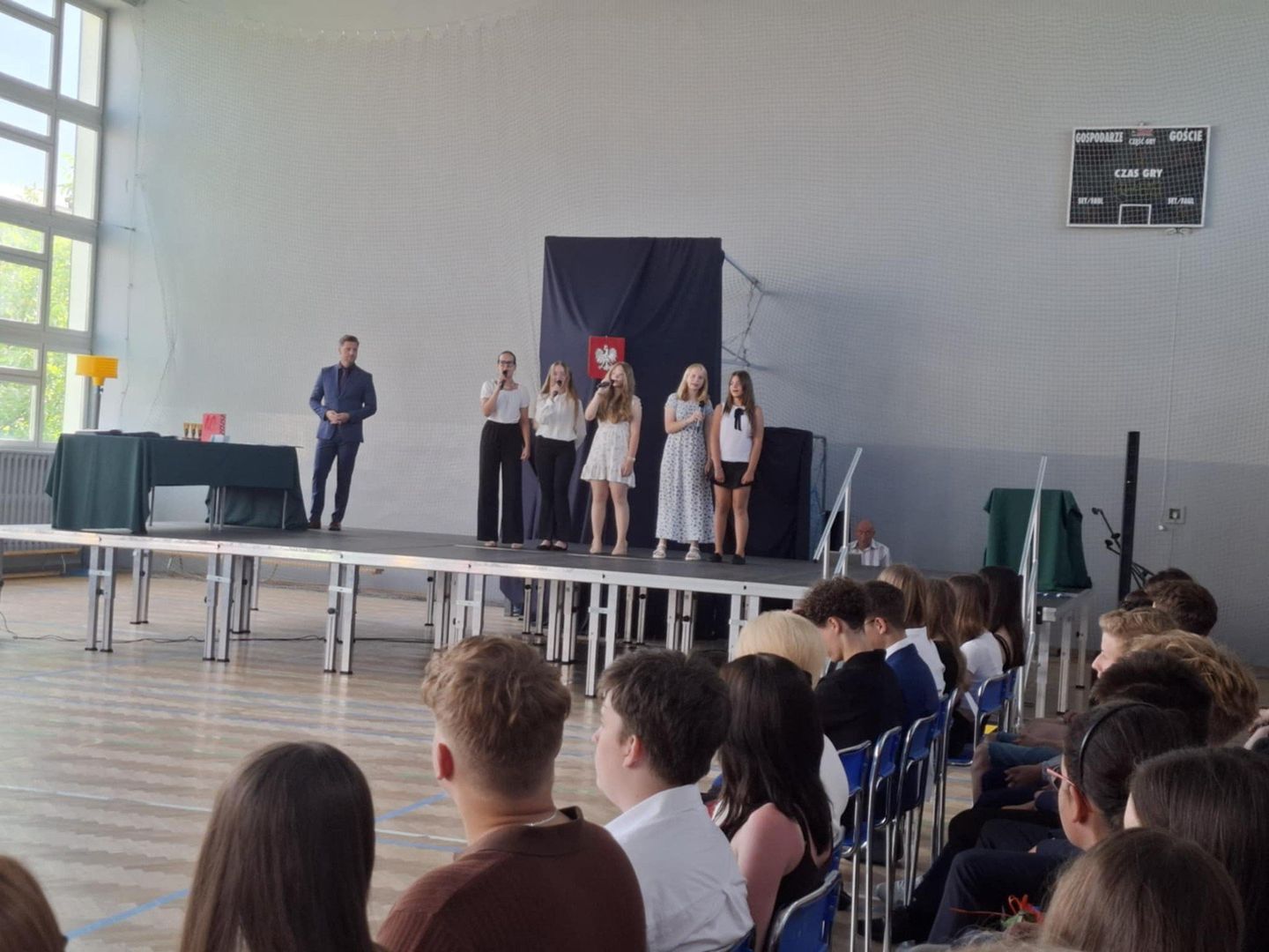 Ósmoklasiści z SP nr 8 po raz ostatni byli w swoich szkolnych murach
