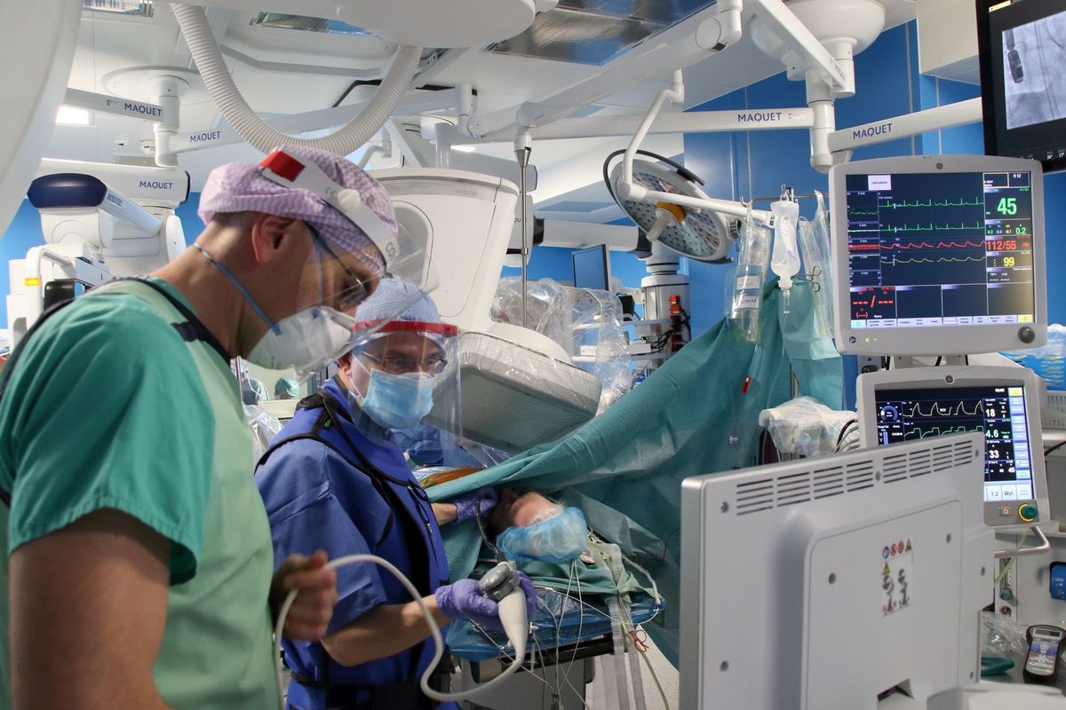 Zabieg na sercu BASILICA - pierwszy taki zabieg w Polsce przeprowadził zespół chirurgów z Uniwersyteckiego Szpitala Klinicznego we Wrocławiu