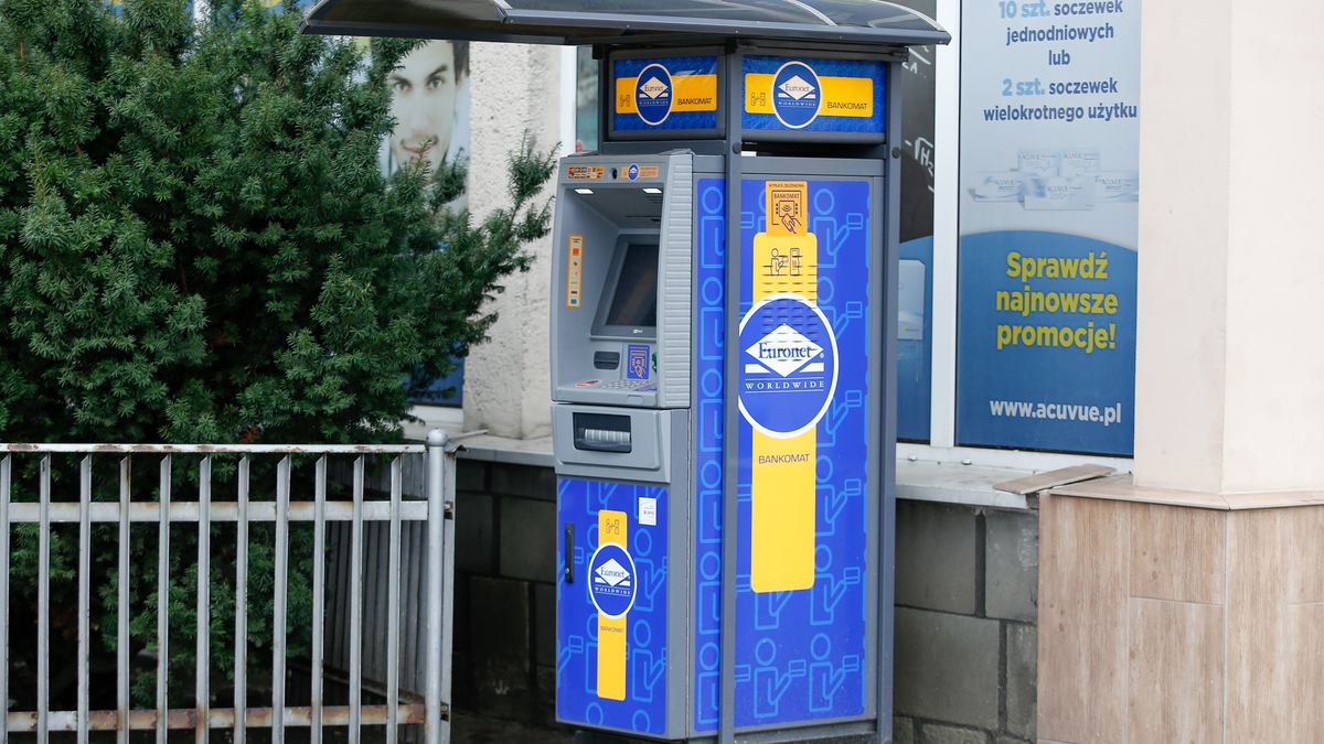 Klienci płacili więcej. UOKiK zmusił Euronet do zmian