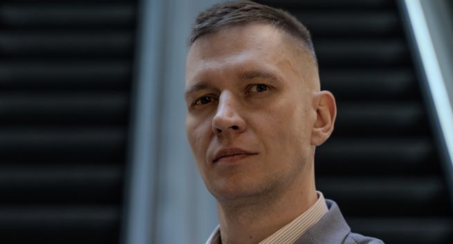 Adrian Słojewski client service directorem w Clue PR