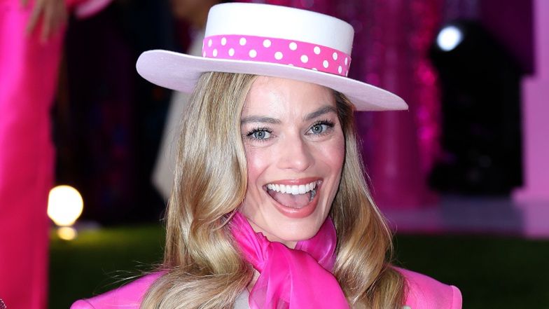 Margot Robbie zachwyca w stylizacjach inspirowanych Barbie w Seulu