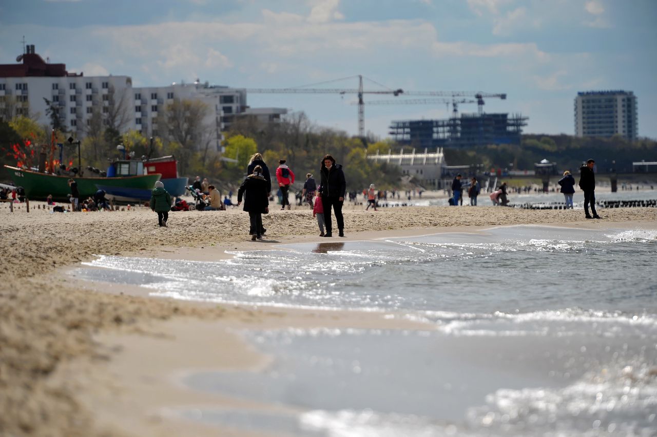 Międzyzdroje: Statek utknął na mieliźnie. Na pokładzie byli turyści