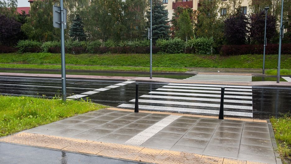 Warszawa. Na ulicy Roentgena pojawią się progi zwalniające. (fot. Zarząd Dróg Miejskich)