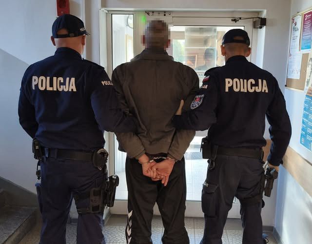 Lipsko: Groził 11-letniej córce nożem. Usłyszał zarzuty