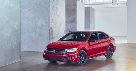Volkswagen Jetta wciąż żyje, ale w Ameryce. Właśnie przeszedł facelifting