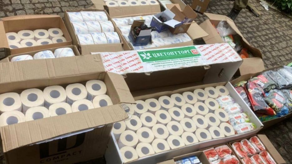 Rosjanki w mediach społecznościowych organizują zbiórki towarów potrzebnych armii Putina na froncie w Ukrainie. Brakuje nawet papieru toaletowego i mydła 