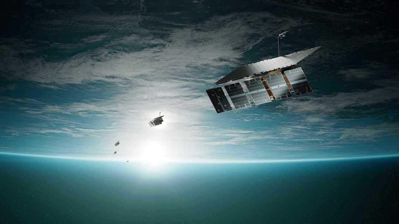 Polskie satelity ICEYE i PIAST lecą w kosmos. Start planowany na wtorek