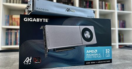 Przetestowałem akcelerator AI – GIGABYTE RADEON AI PRO R9700 32 GB
