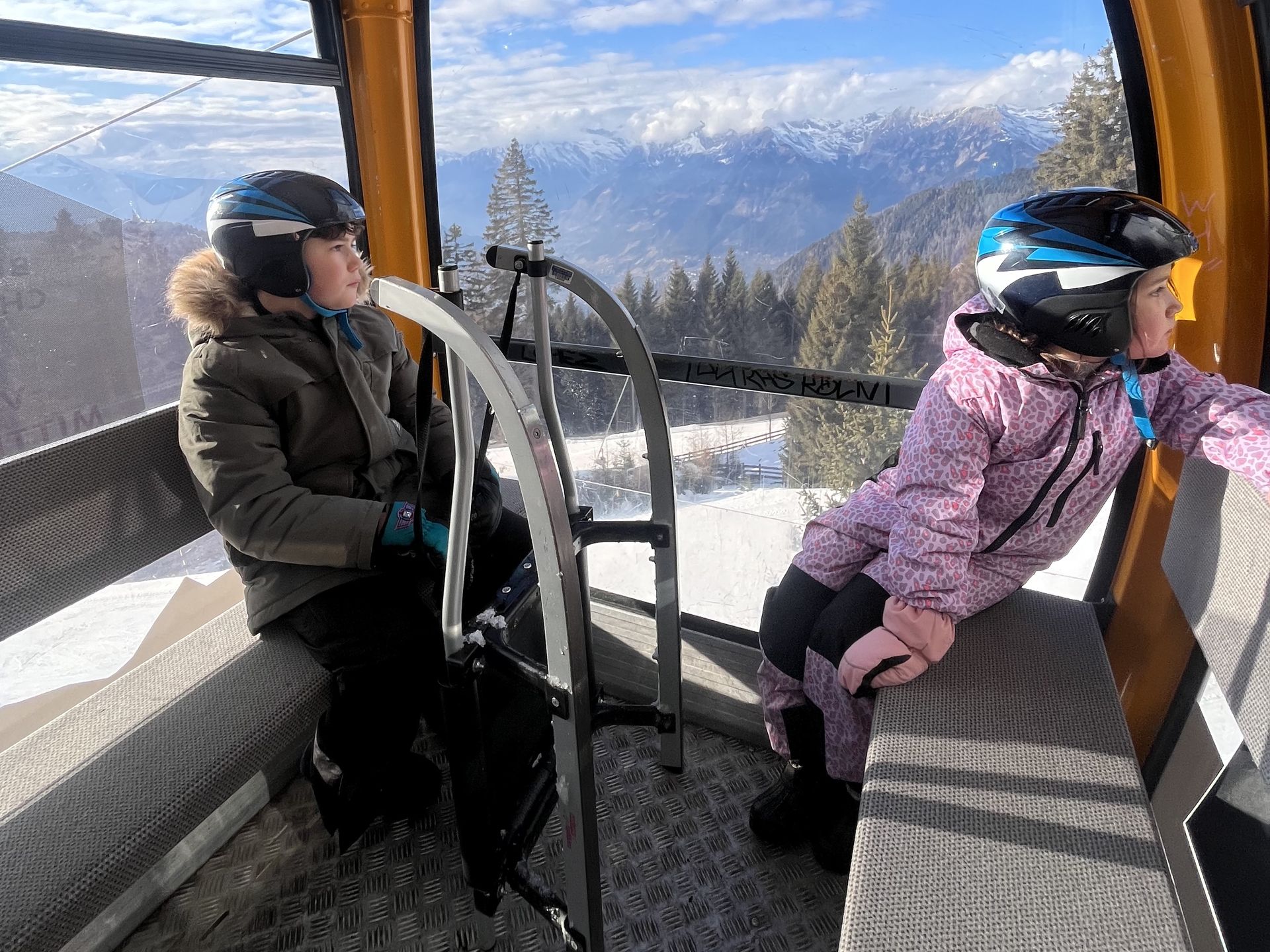 Sanki można zabrać do gondoli