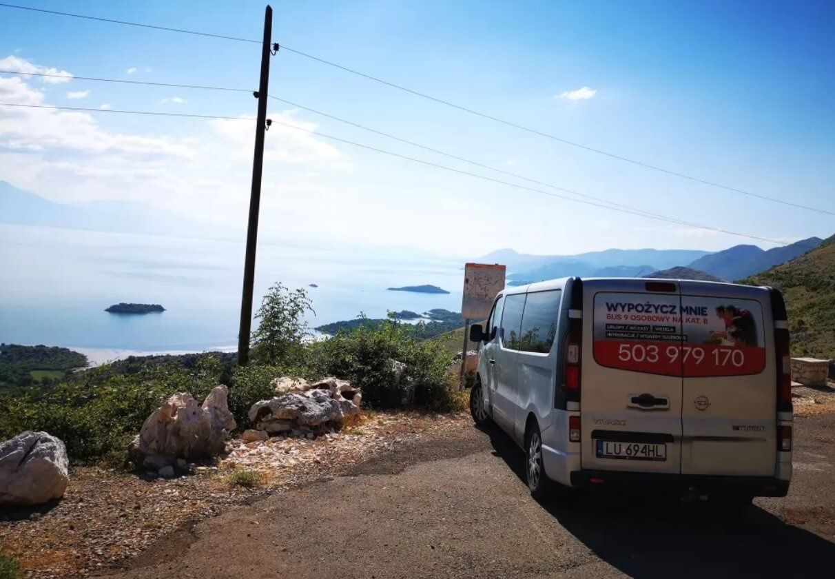 Opel Vivaro, wynajem busa 9 osobowego lublin