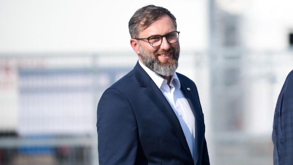 Gdzie są Kuczmierowski i Szopa? Ekspert: mogli mieć "budżet ucie