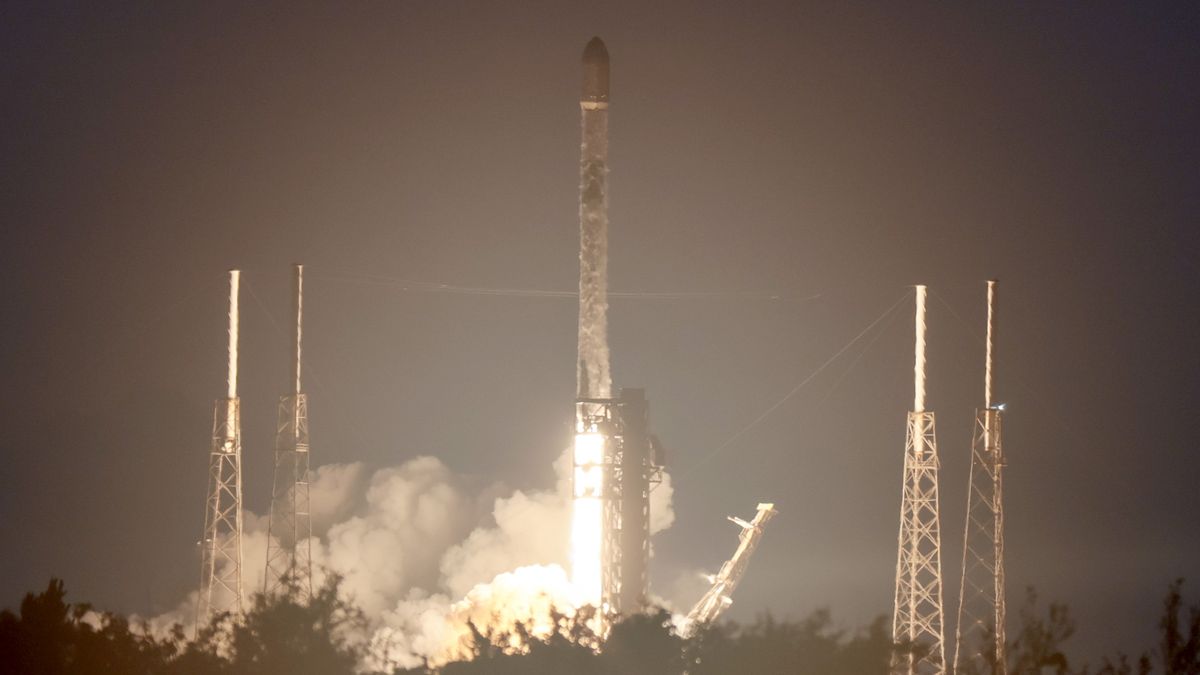CAPE CANAVERAL SPACE FORCE STATION, FLORIDA - JUNE 08: A Spacex Flacon 9 rocket lifts off from Space Launch Complex 40 on June 08, 2026 in Cape Canaveral Space Force Station, Florida. The mission, known as Starlink 10-35, will deploy 29 Starlink satellites into orbit. Shares in Elon Musk's SpaceX are poised for a June 12th listing on Nasdaq, with a valuation of $135. (Photo by Joe Raedle/Getty Images)
