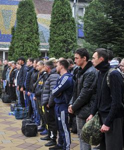 Pojechali na wojnę. Na dworcu zagrała im orkiestra